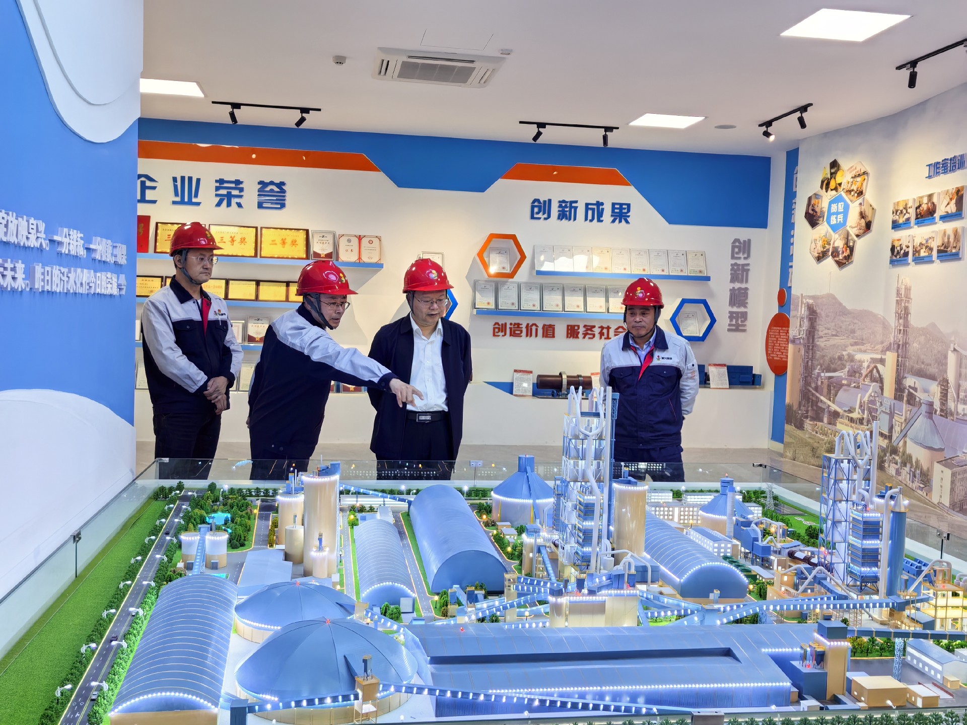 張宗輝到泉興水泥公司督導(dǎo)檢查