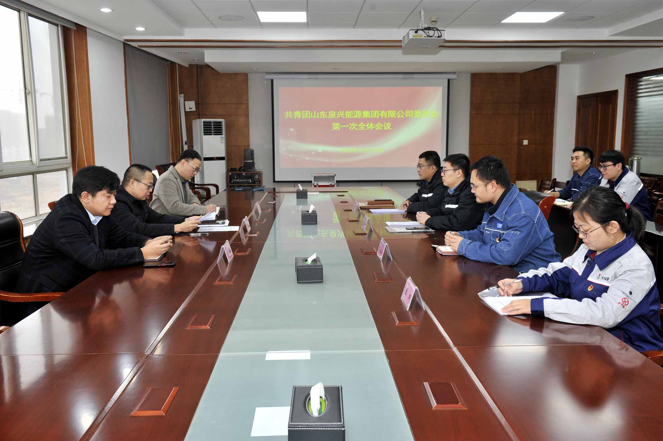 泉興集團(tuán)團(tuán)員大會(huì)召開 (1).jpg
